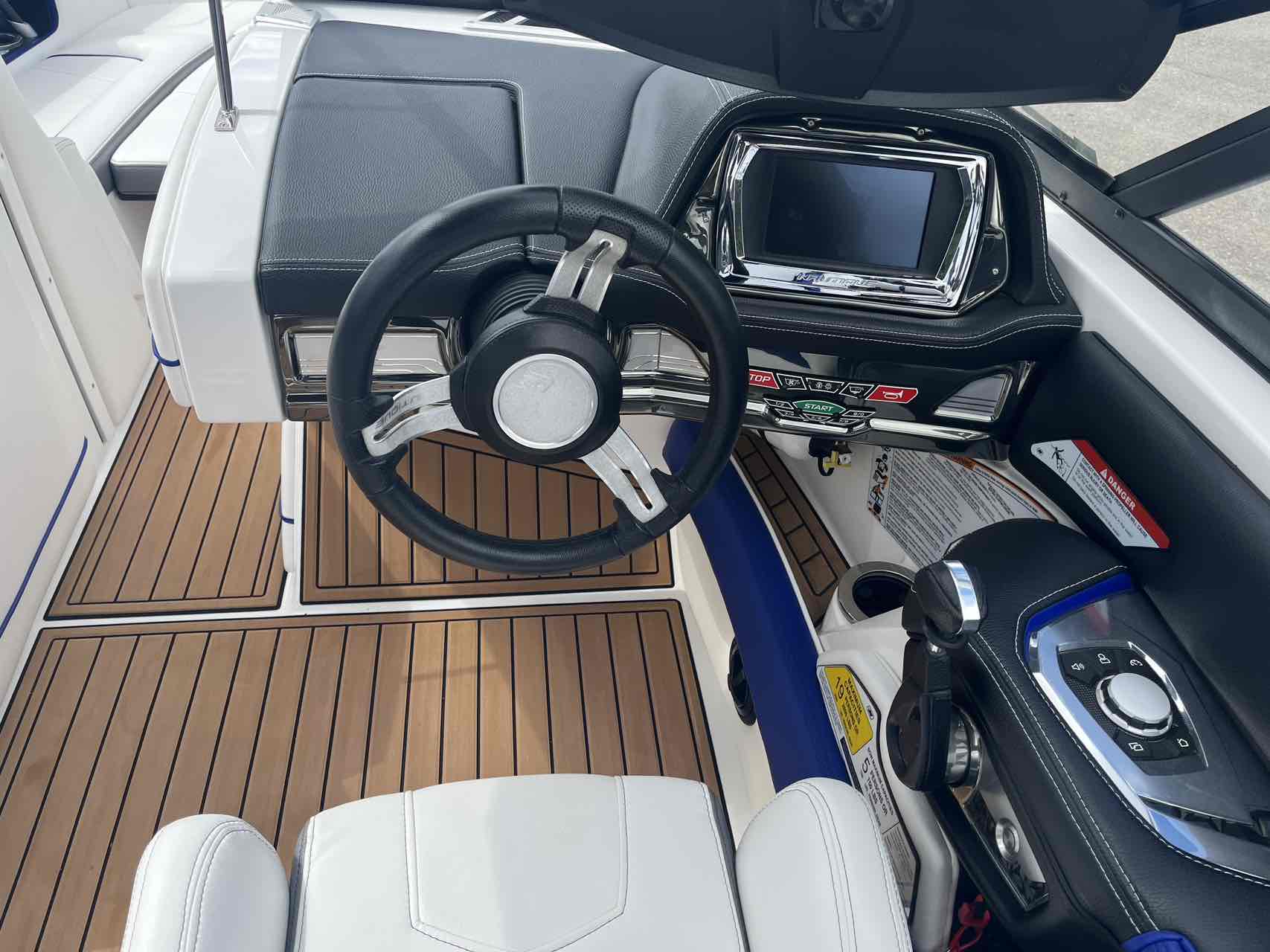 2016 Nautique G25