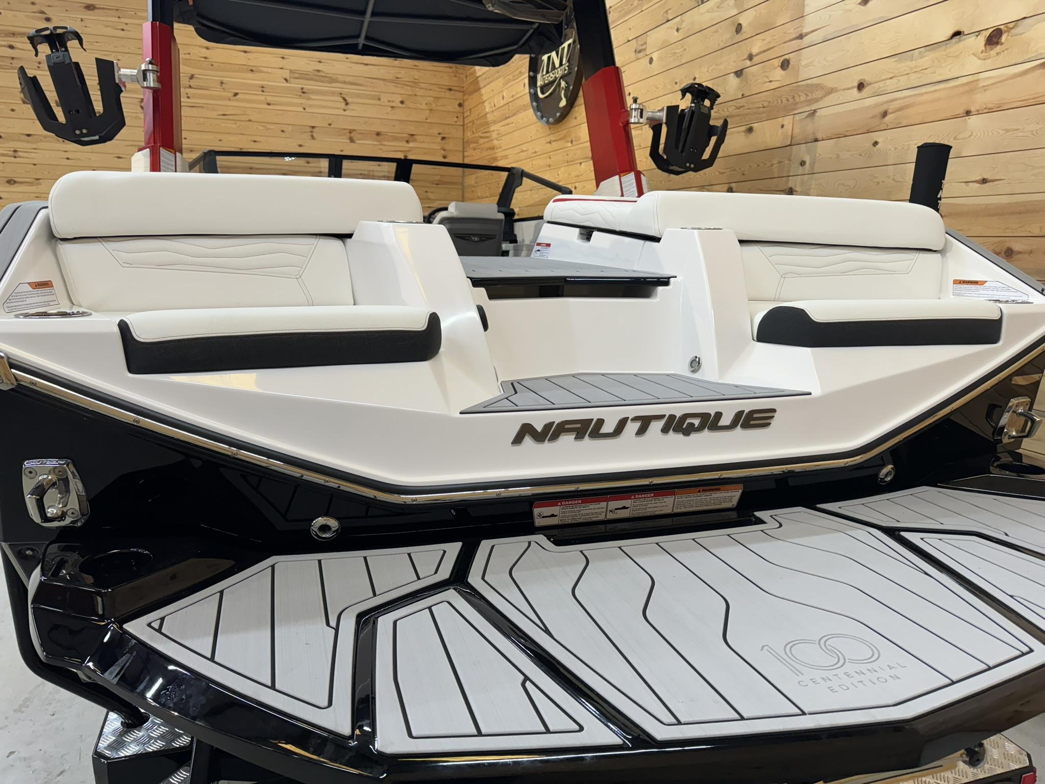 2025 Nautique G23 Icon