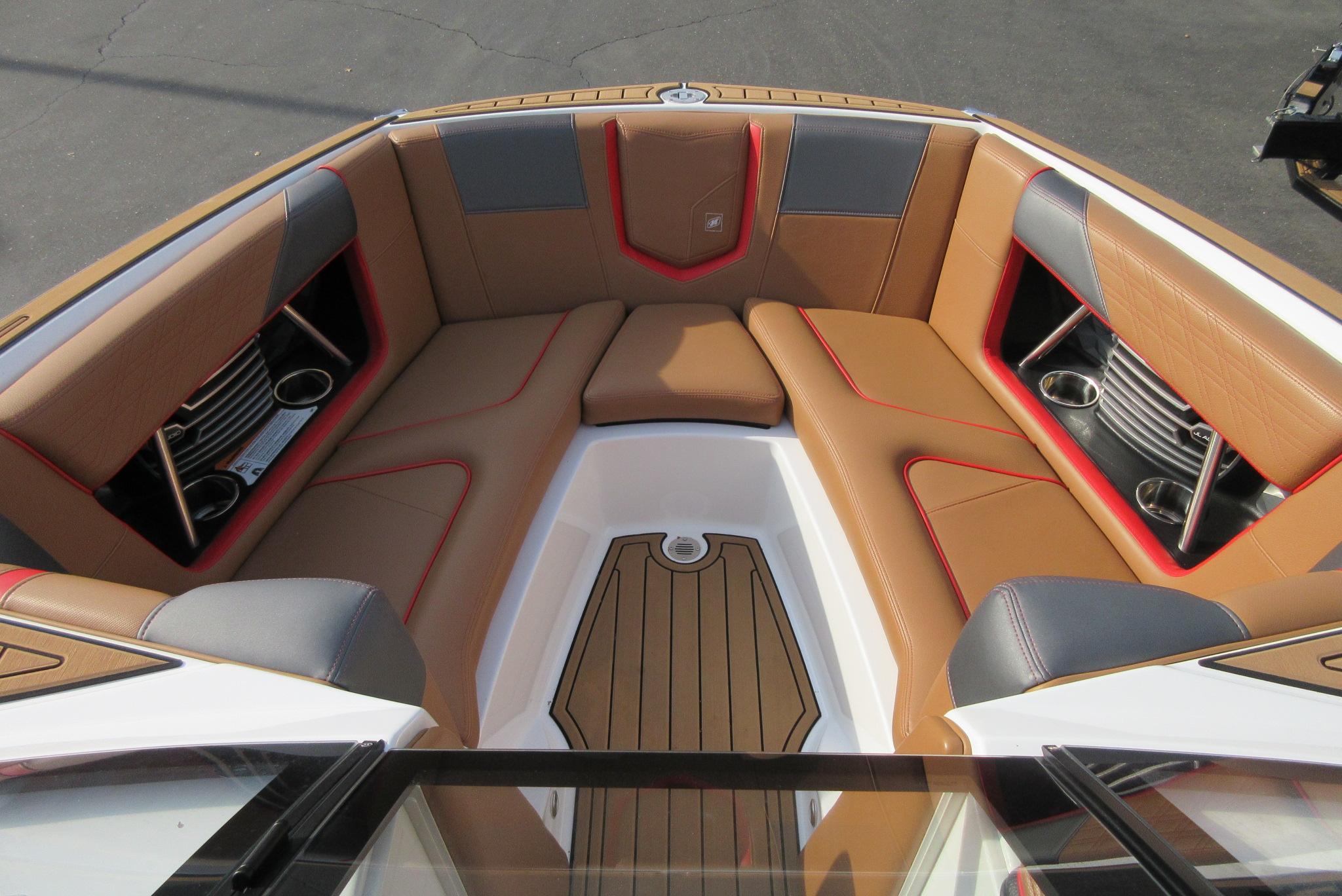 2019 Nautique Super Air G21
