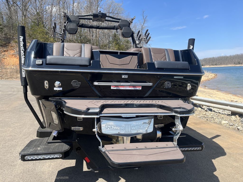 2025 Malibu Boats 25 LSV