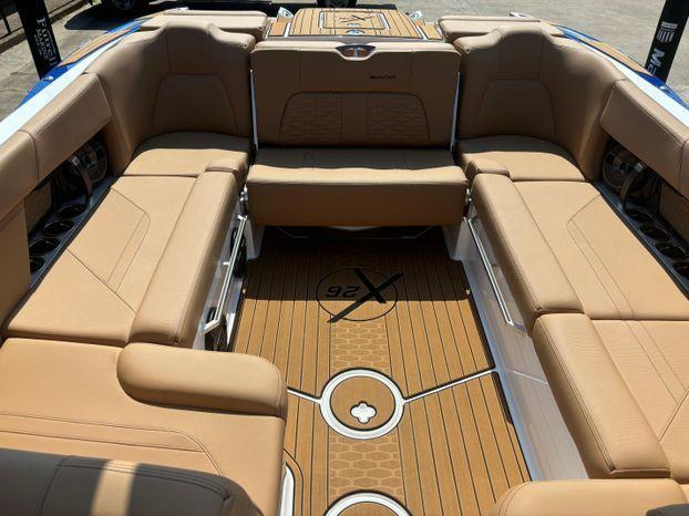 2022 MasterCraft X26