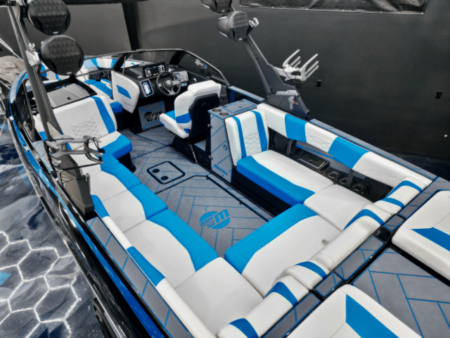 2022 Malibu Wakesetter 25 lSV