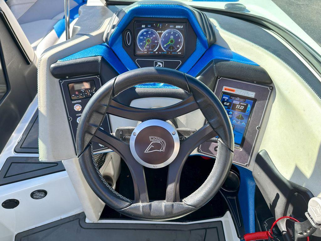 2016 Centurion Enzo FS44