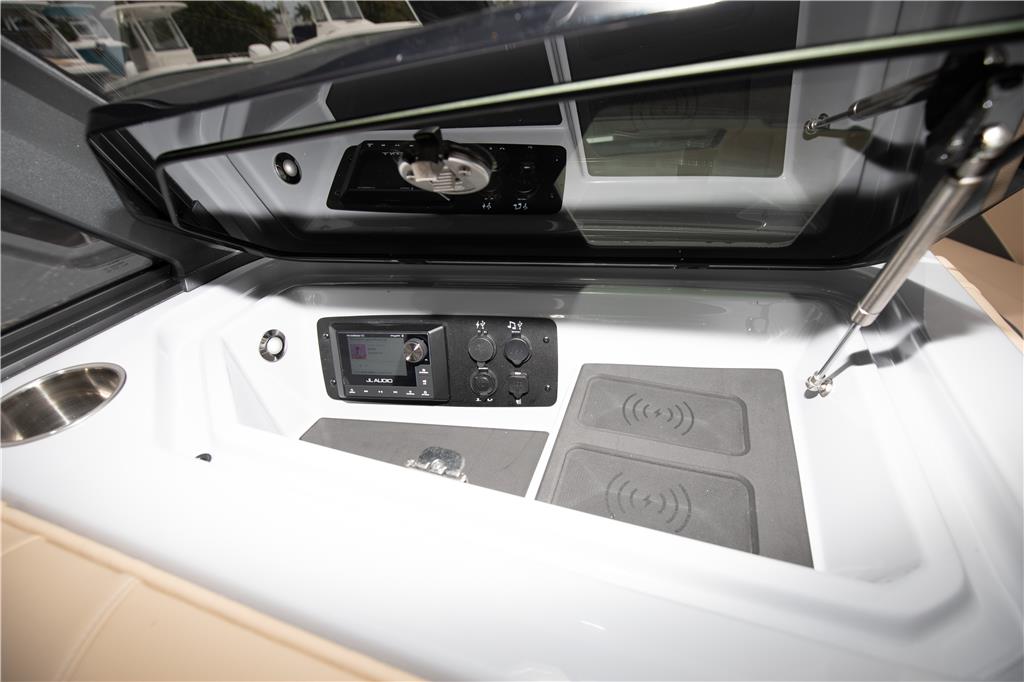 Model Year Savings! 2024 Super Air Nautique S23 Coastal Edition
