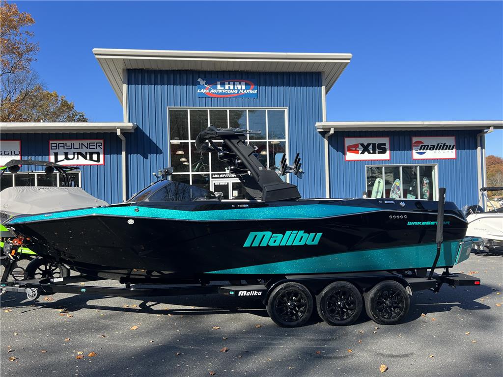 2023 Malibu 26LSV – PRICE REDUCTION