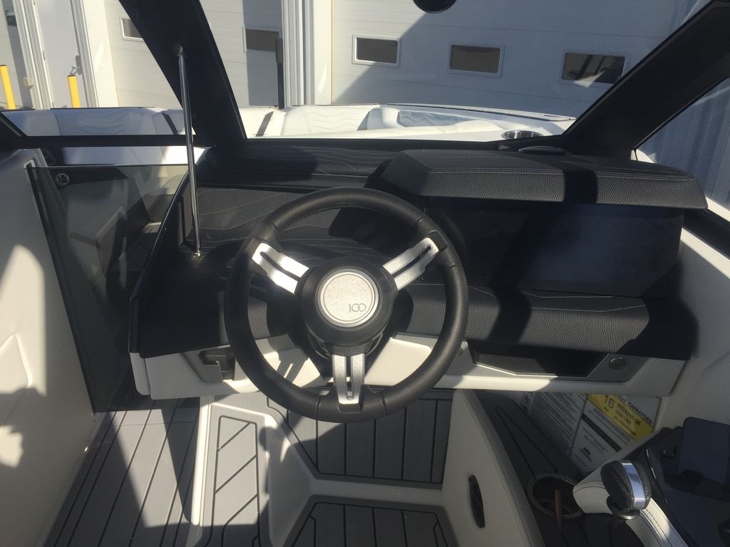 2025 Nautique Super Air Nautique G23