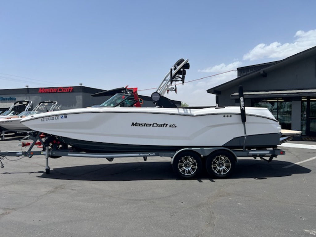 boat.Title