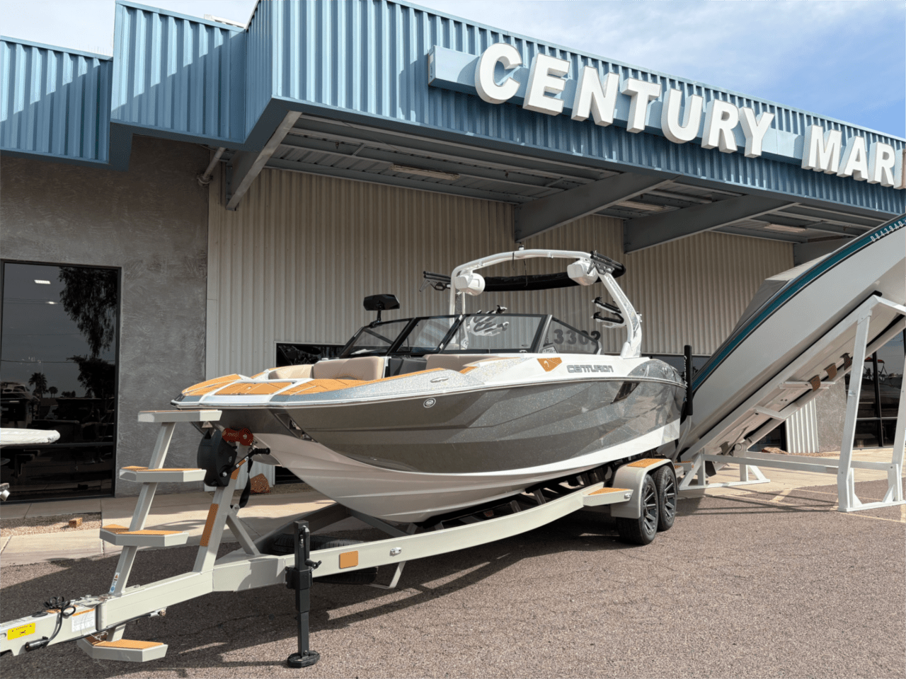 boat.Title