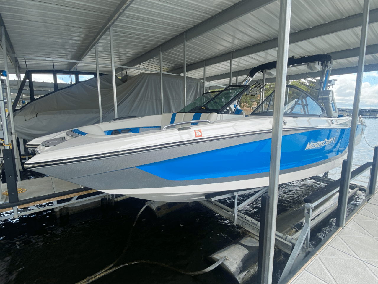 2022 MasterCraft X26