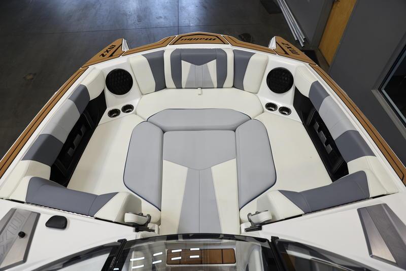 2024 Malibu 24 MXZ