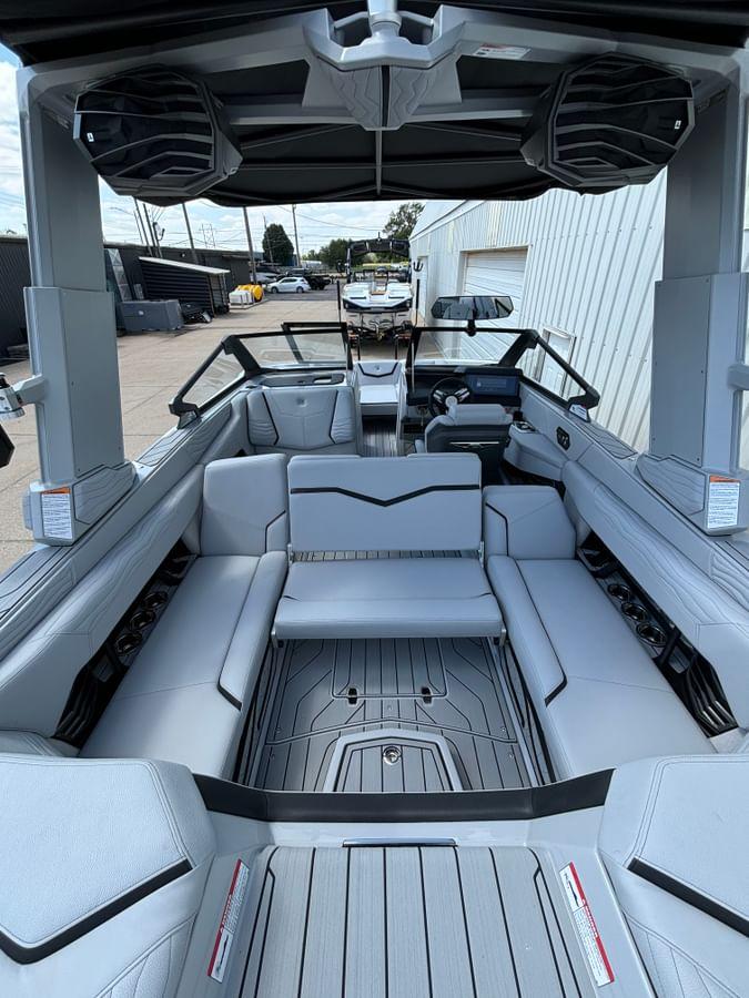 2025 Super Air Nautique G23
