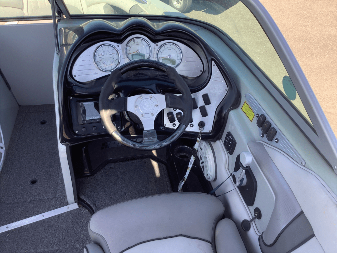 2016 Sanger V215 XTZ