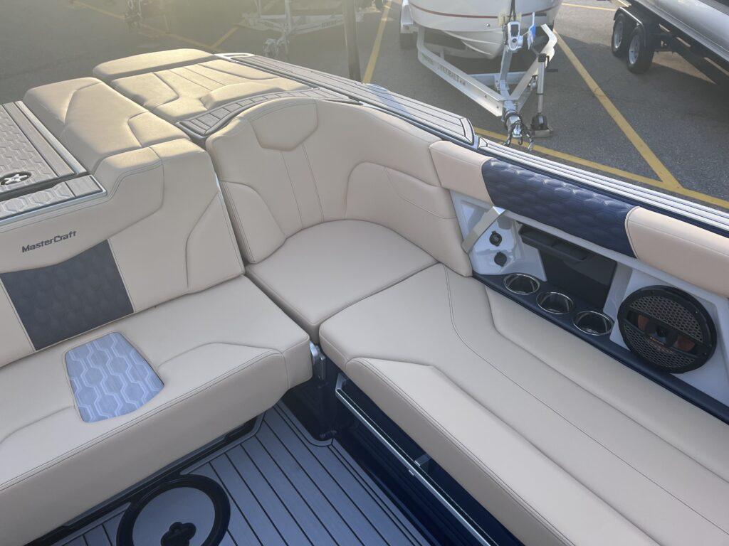 2025 MasterCraft XT24