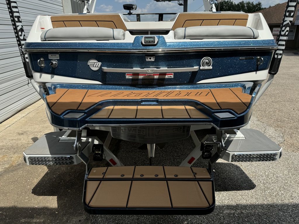 2022 malibu boats 23-LSV