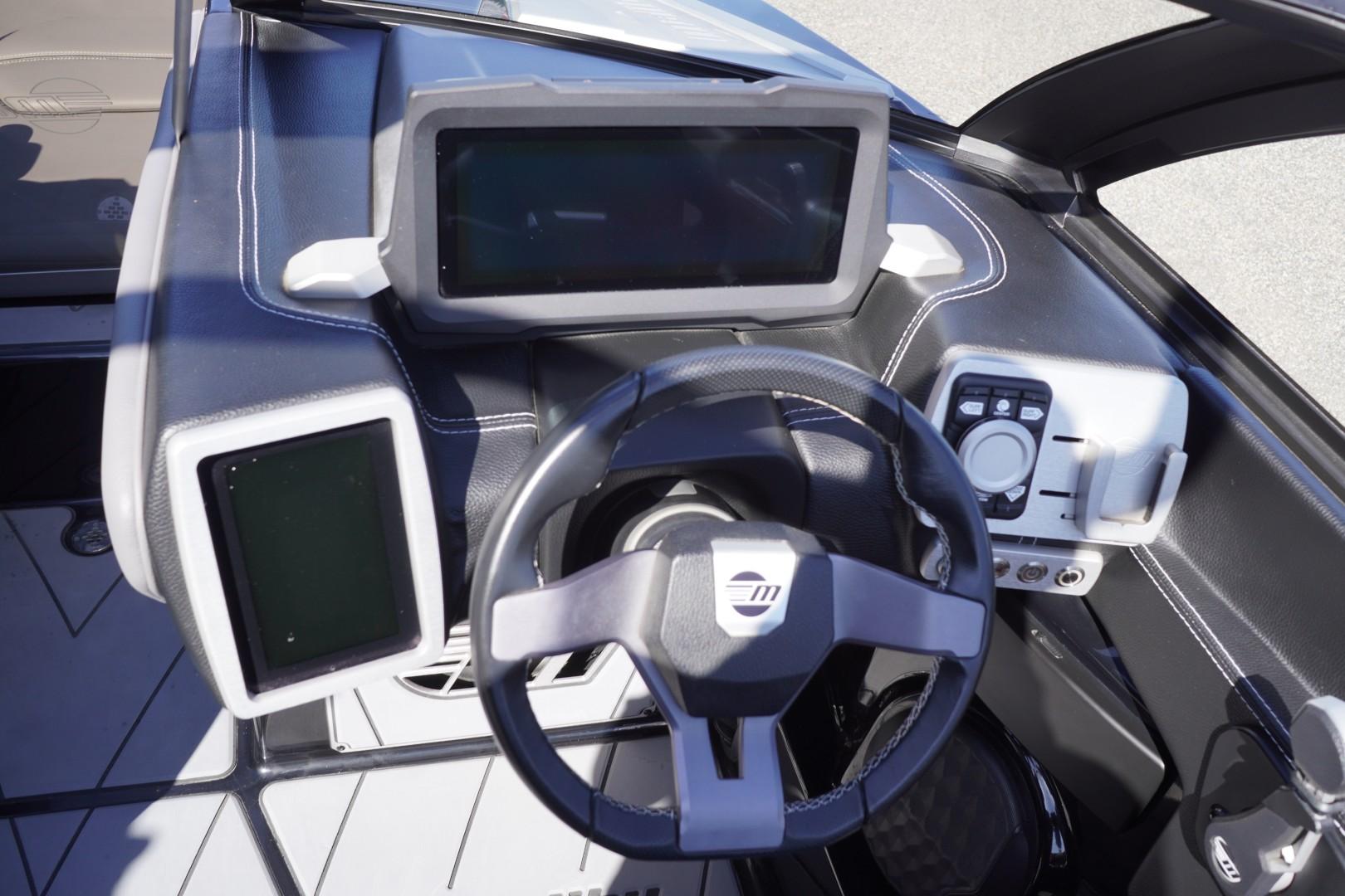 2022 Malibu Boats 23 LSV 45 Hours!