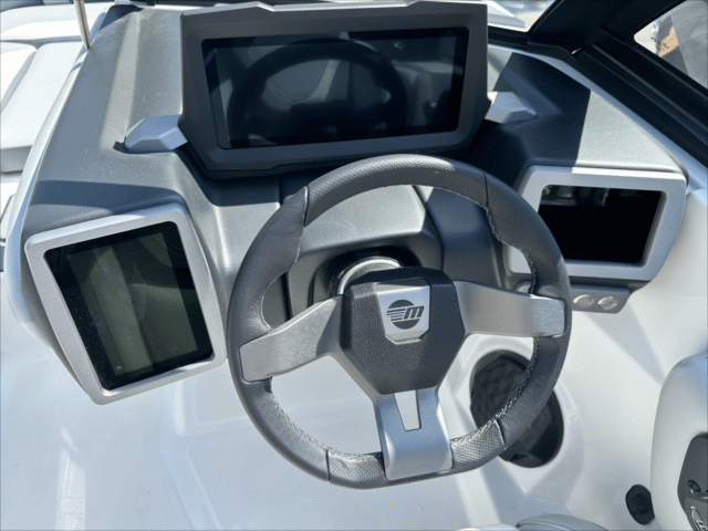 2024 Malibu 21 LXR