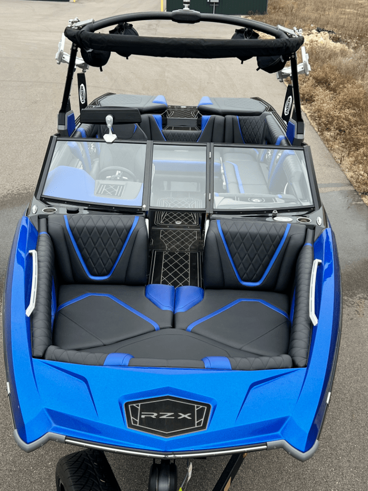 2019 Tige RZX3 24’ Fully Loaded ONLY 139hrs!