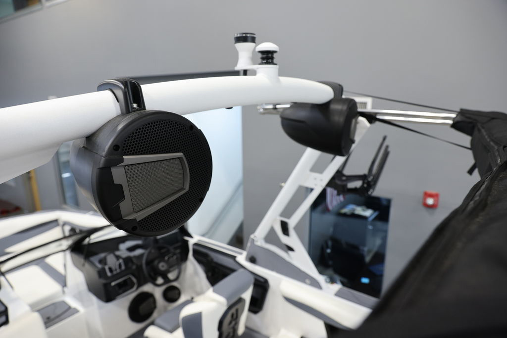 2024 Axis A225