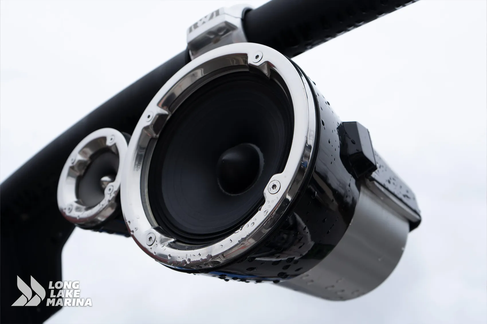 2016 Axis T23