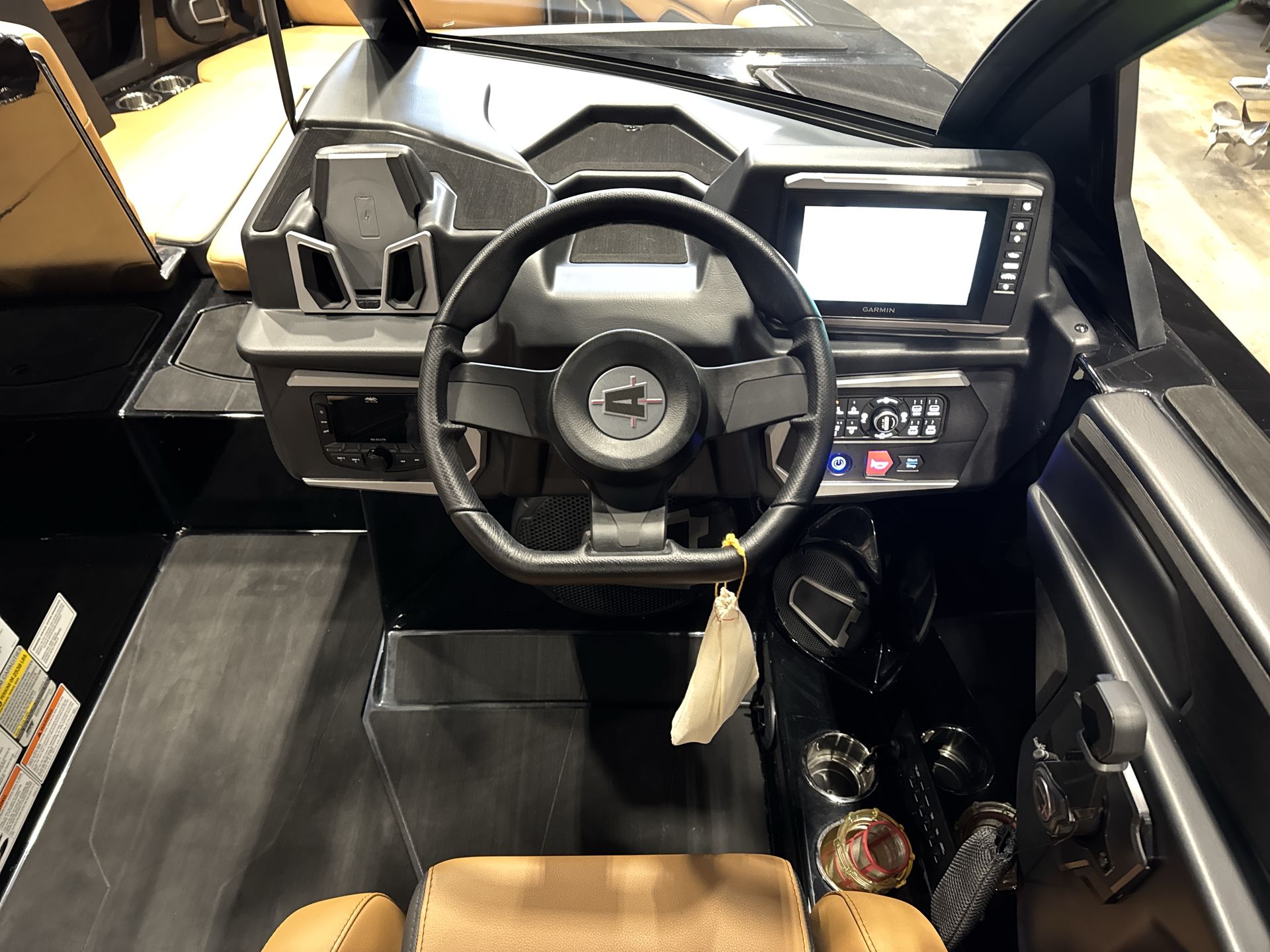2025 Axis T250