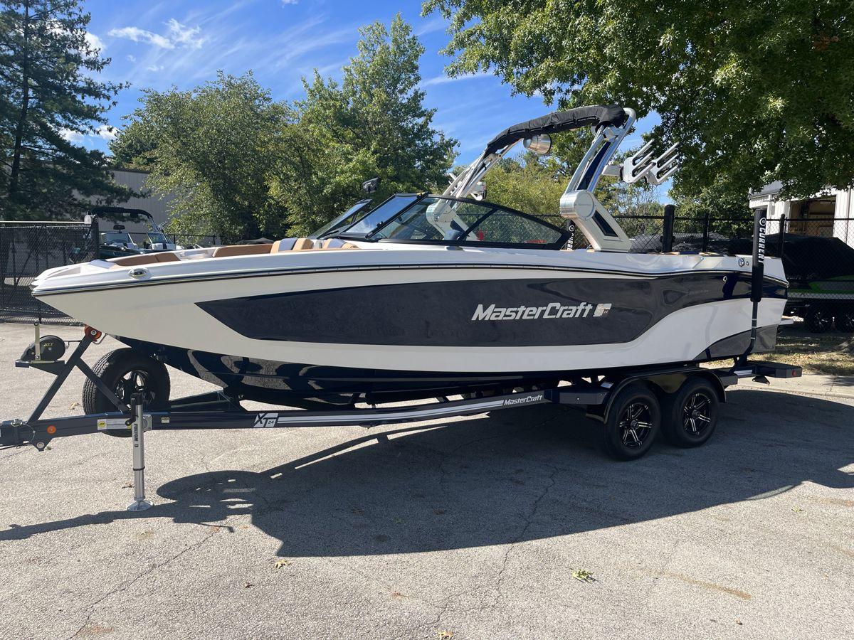 2023 MasterCraft XT24