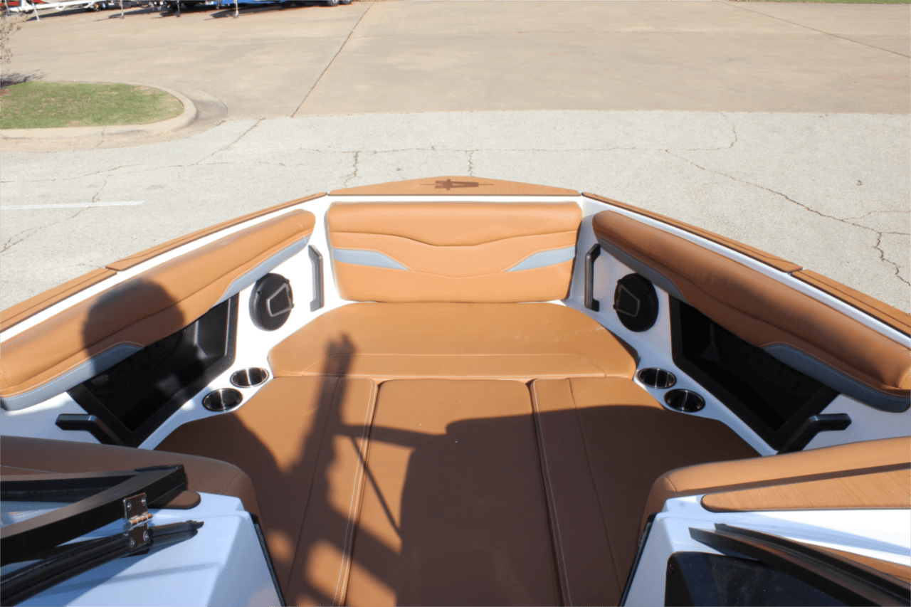 2025 Axis T250