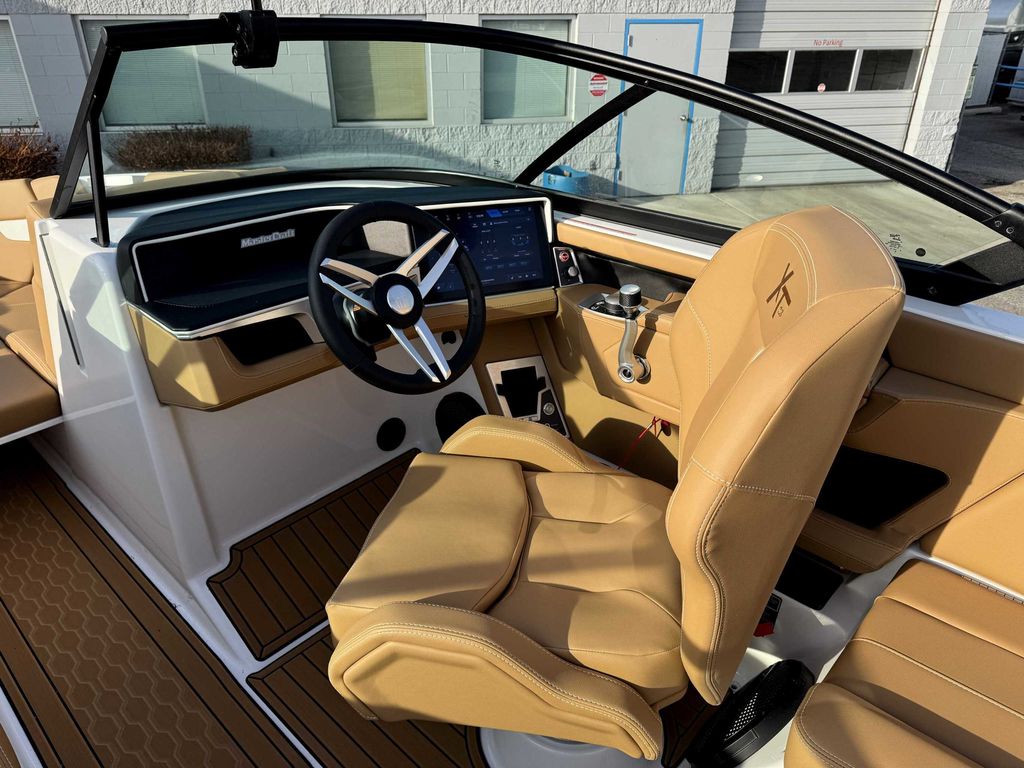 2025 MasterCraft XT23