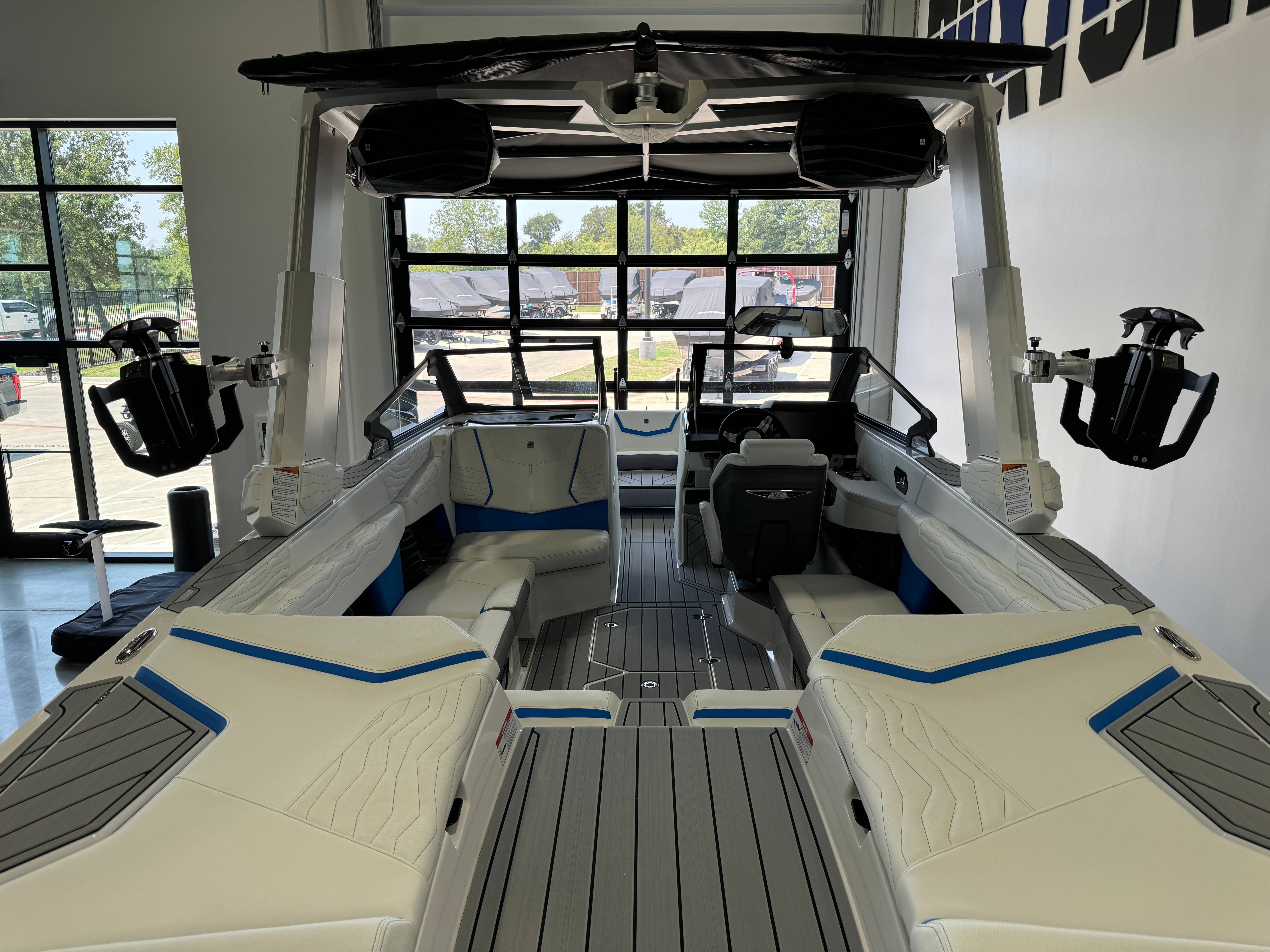 2025 Nautique Super Air Nautique G23