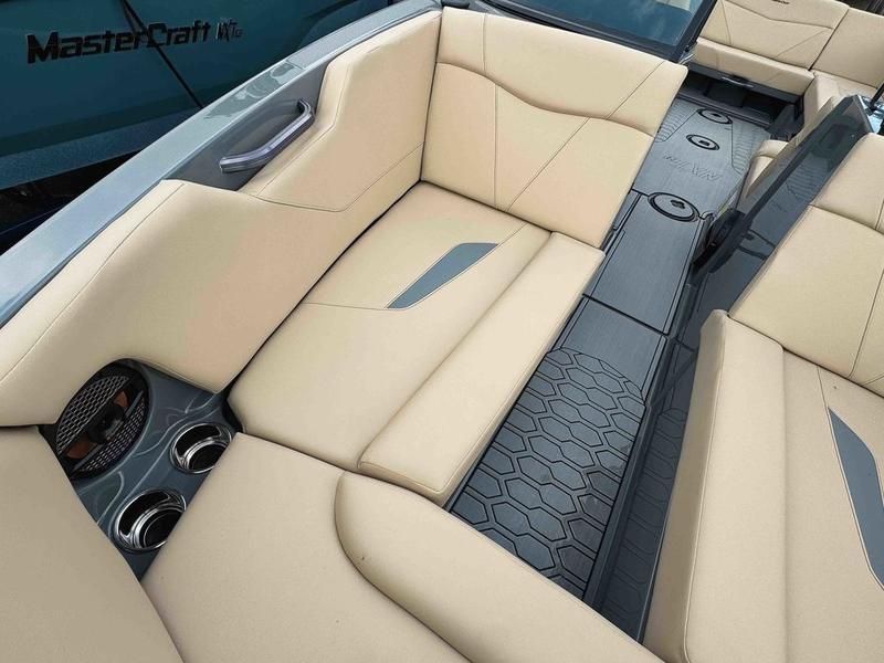 NEW 2024 MasterCraft NXT24