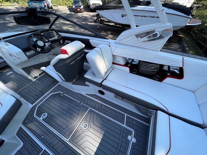 2016 Nautique G23