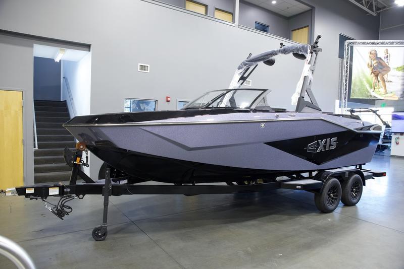 boat.Title