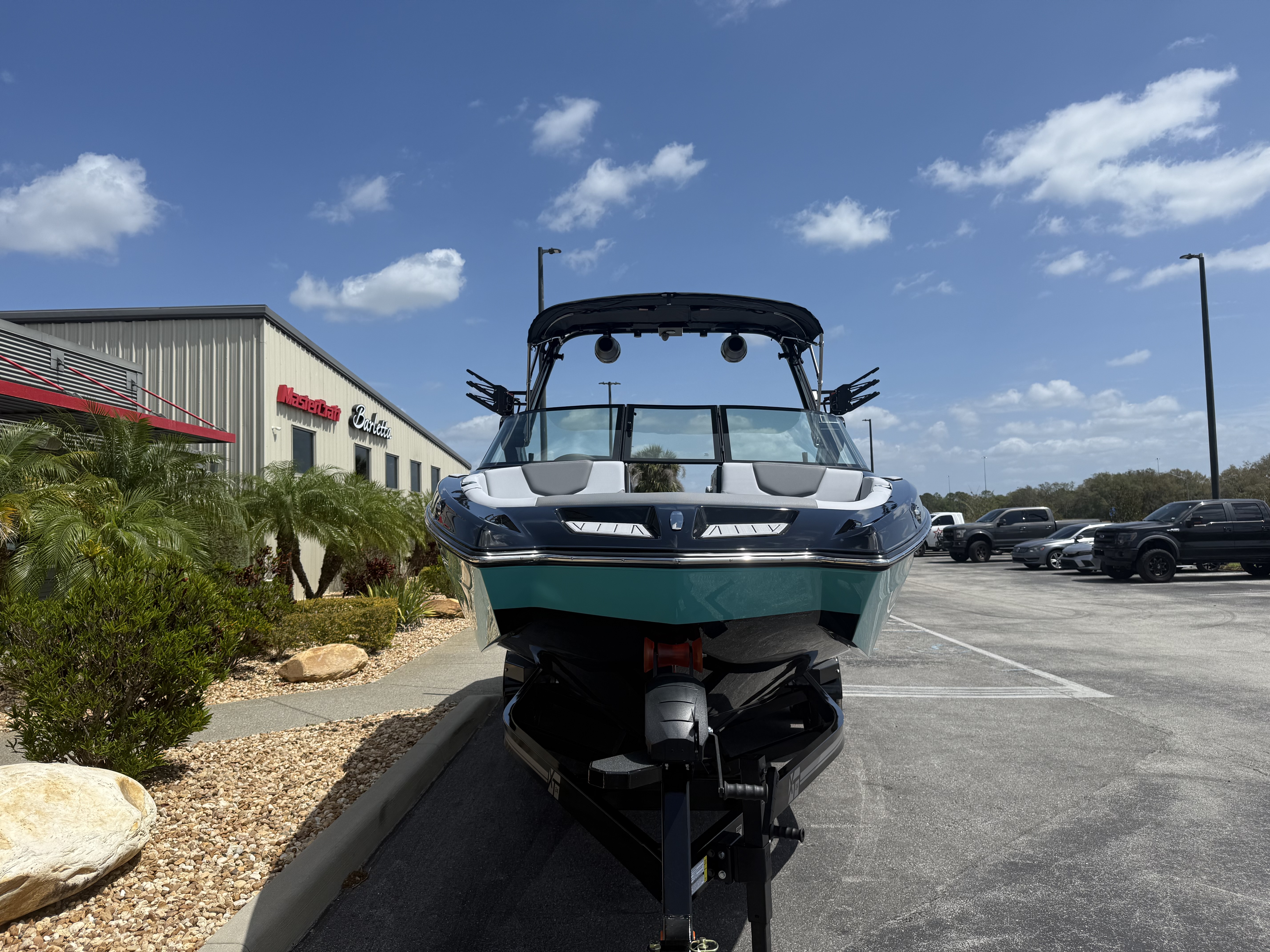 2025 MasterCraft XT24