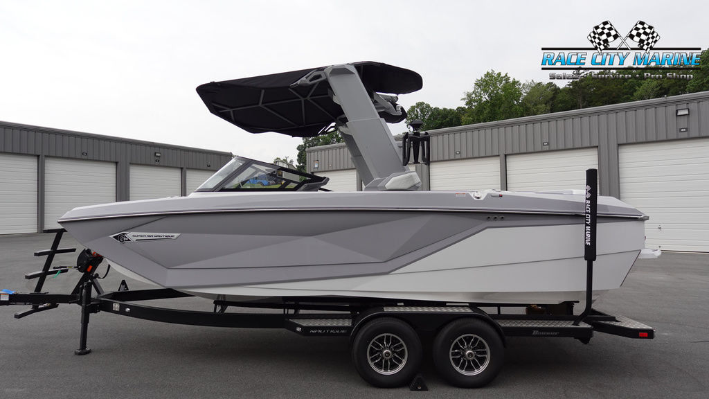 2024 Nautique G23