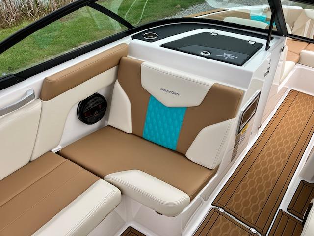 2025 MasterCraft XT22