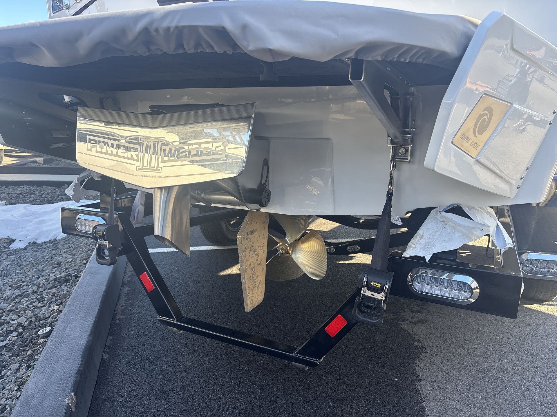 2025 Axis T235 Icon