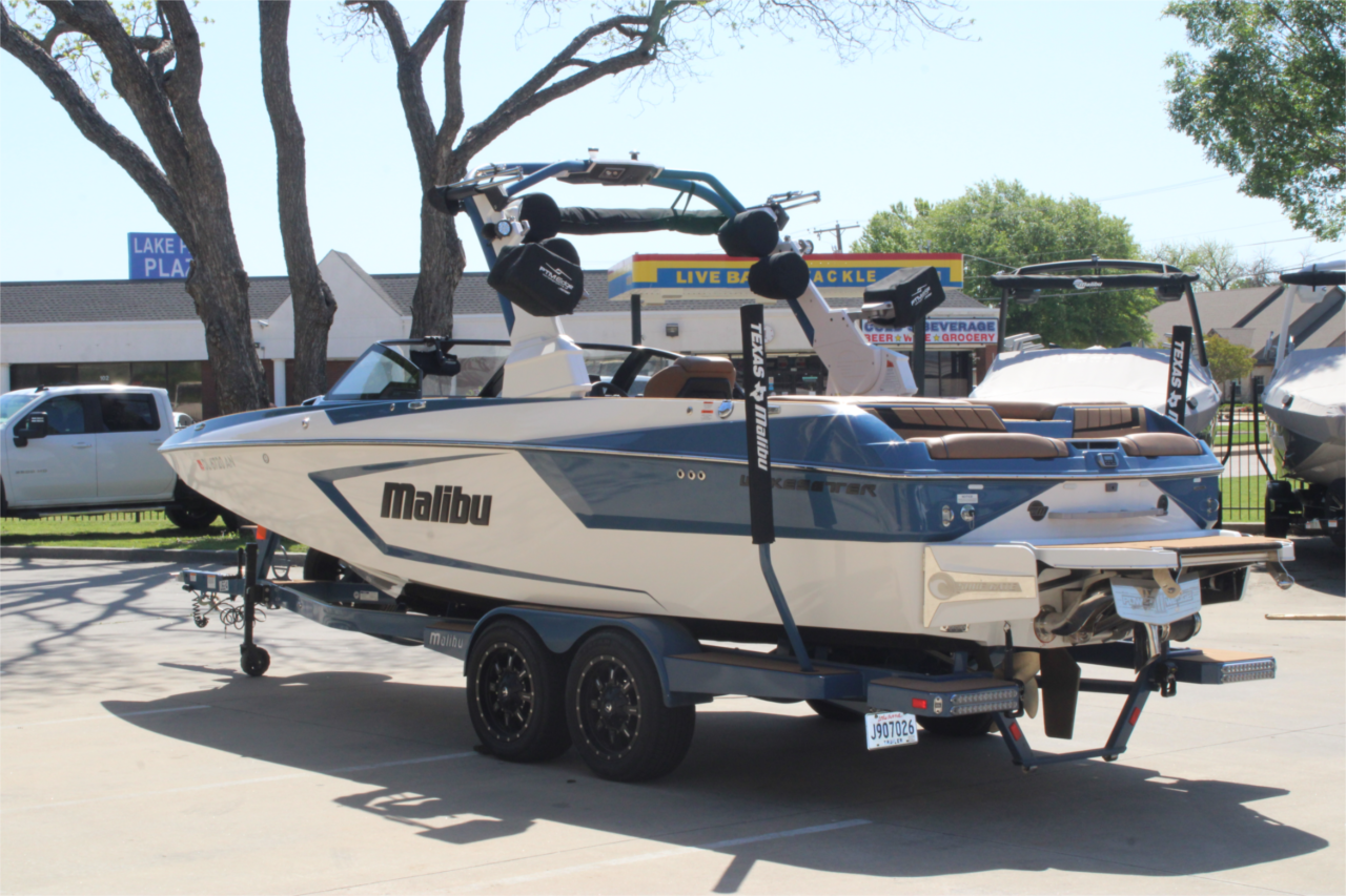 2022 Malibu 24 MXZ