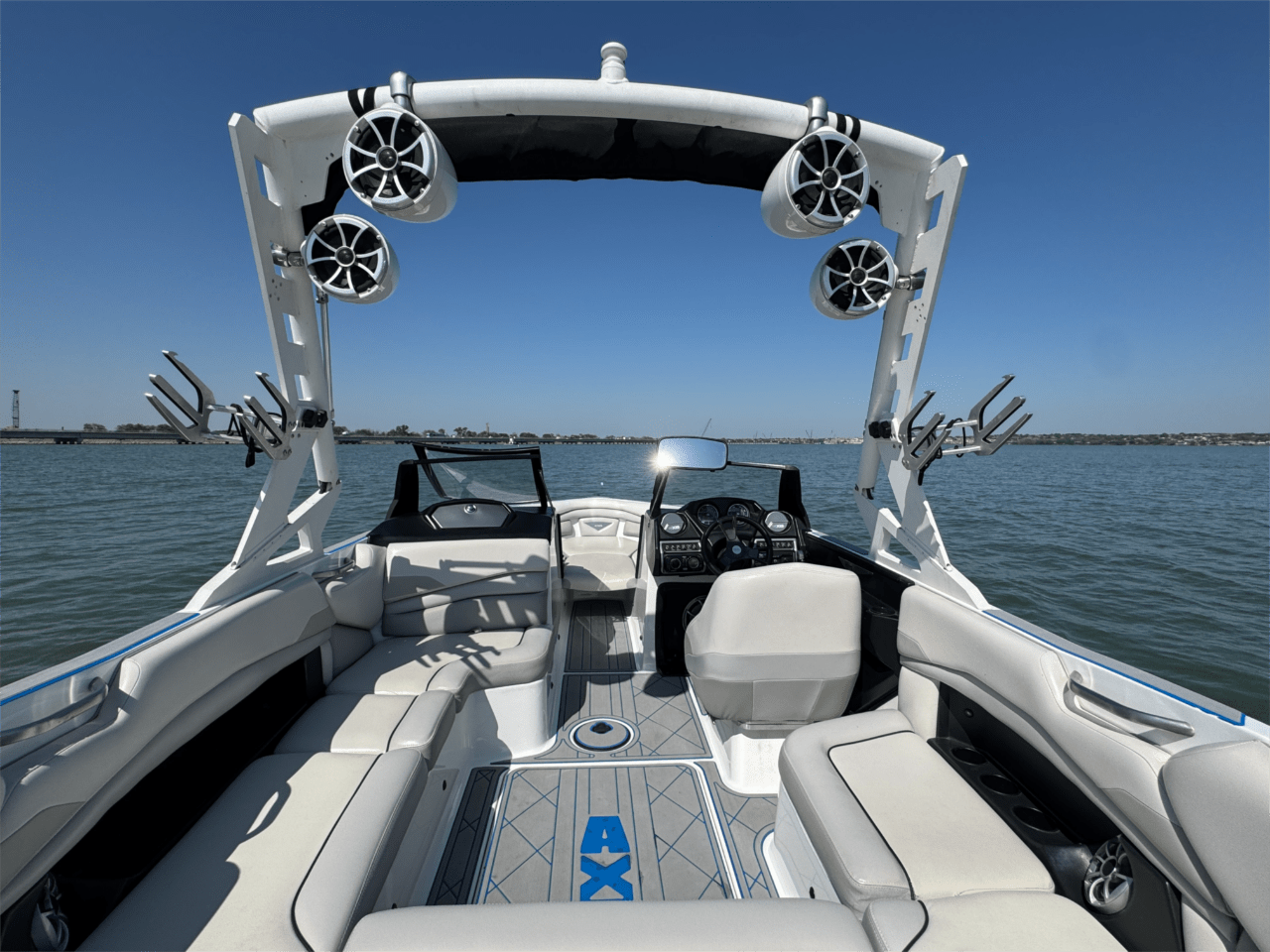 2015 Axis A22