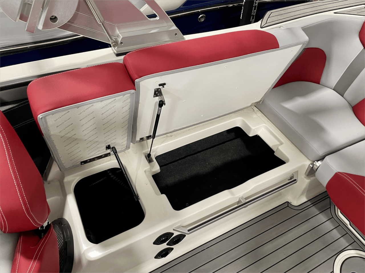 2023 MasterCraft XT-23 | 209127