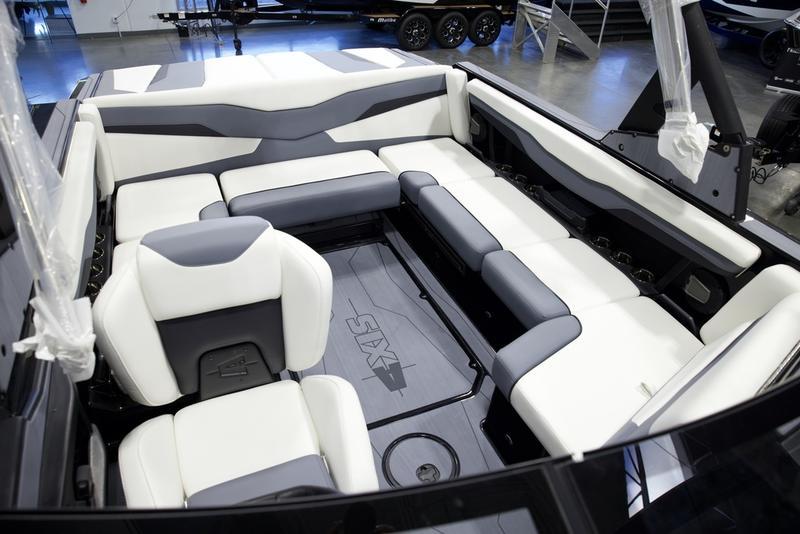 2025 Axis T220