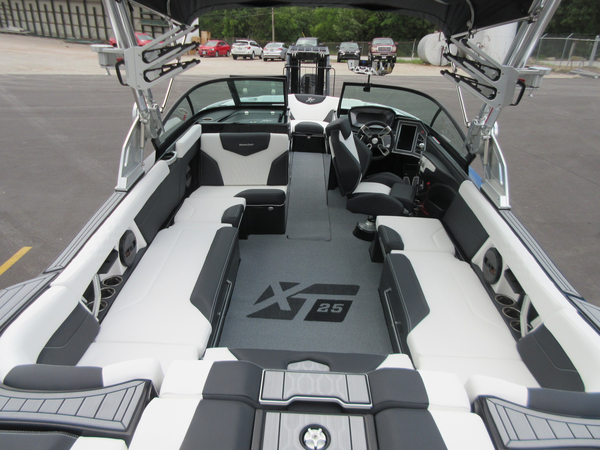 2024 Mastercraft XT25
