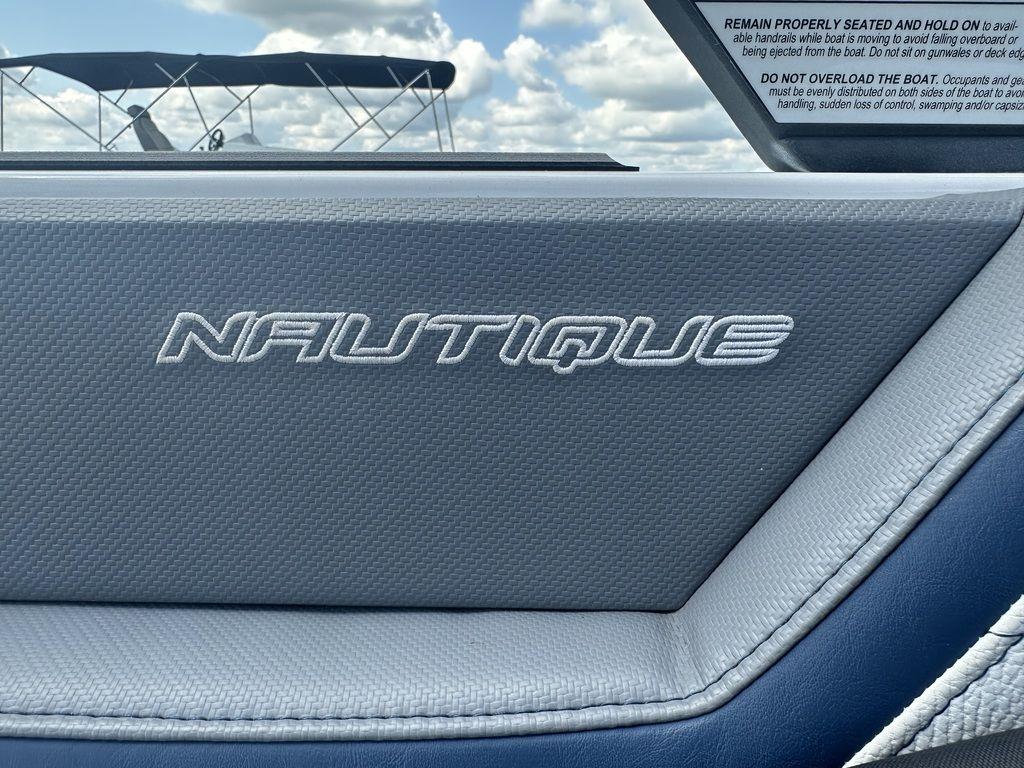 boat.Title