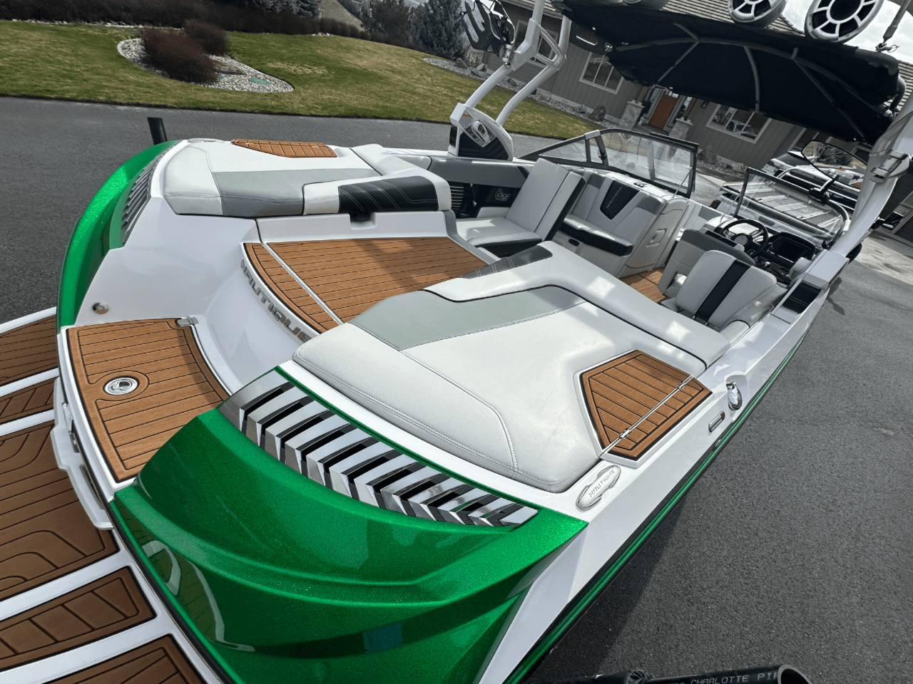 2015 Nautique G23