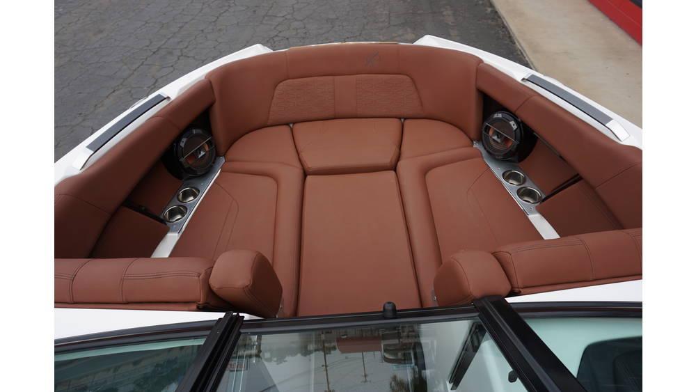 2019 MasterCraft X24