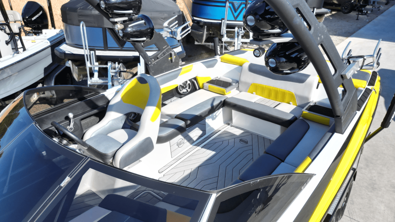 2018 Malibu Wakesetter 23 LSV