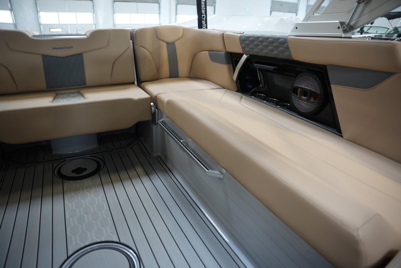 2025 MasterCraft XT23 &#8211; New Arrival!