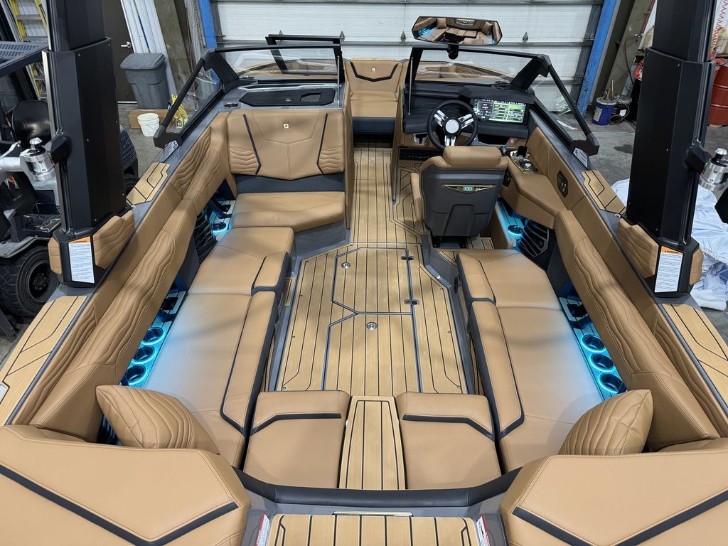 2025 Nautique Super Air Nautique G23