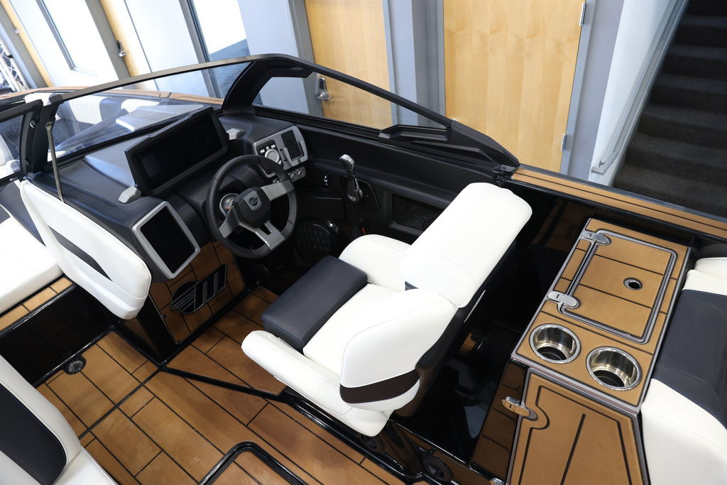 2024 Malibu 24 MXZ