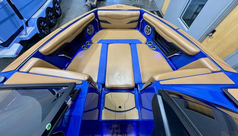 2022 Axis T250