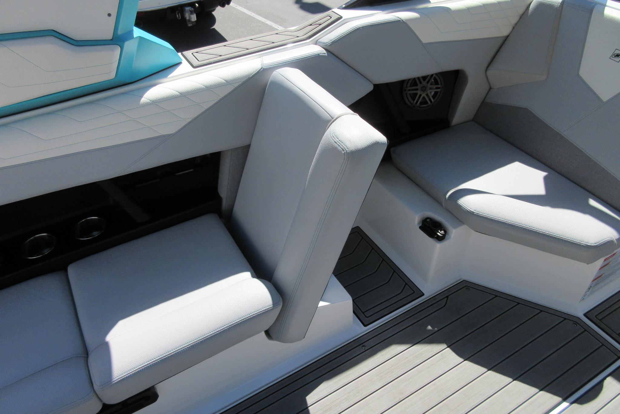 2022 Nautique Super Air S23