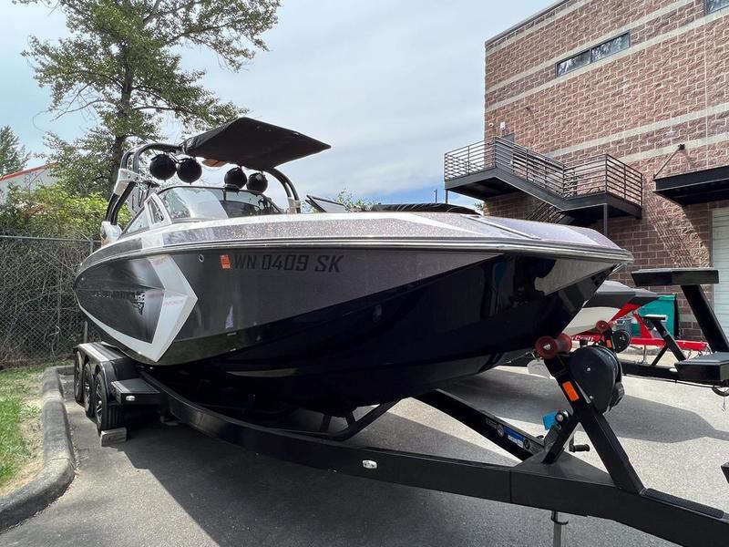 2016 Nautique G25